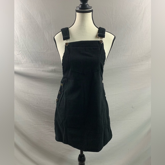 Black Corduroy Front Pocket Overall Dress - Picture 6 of 6